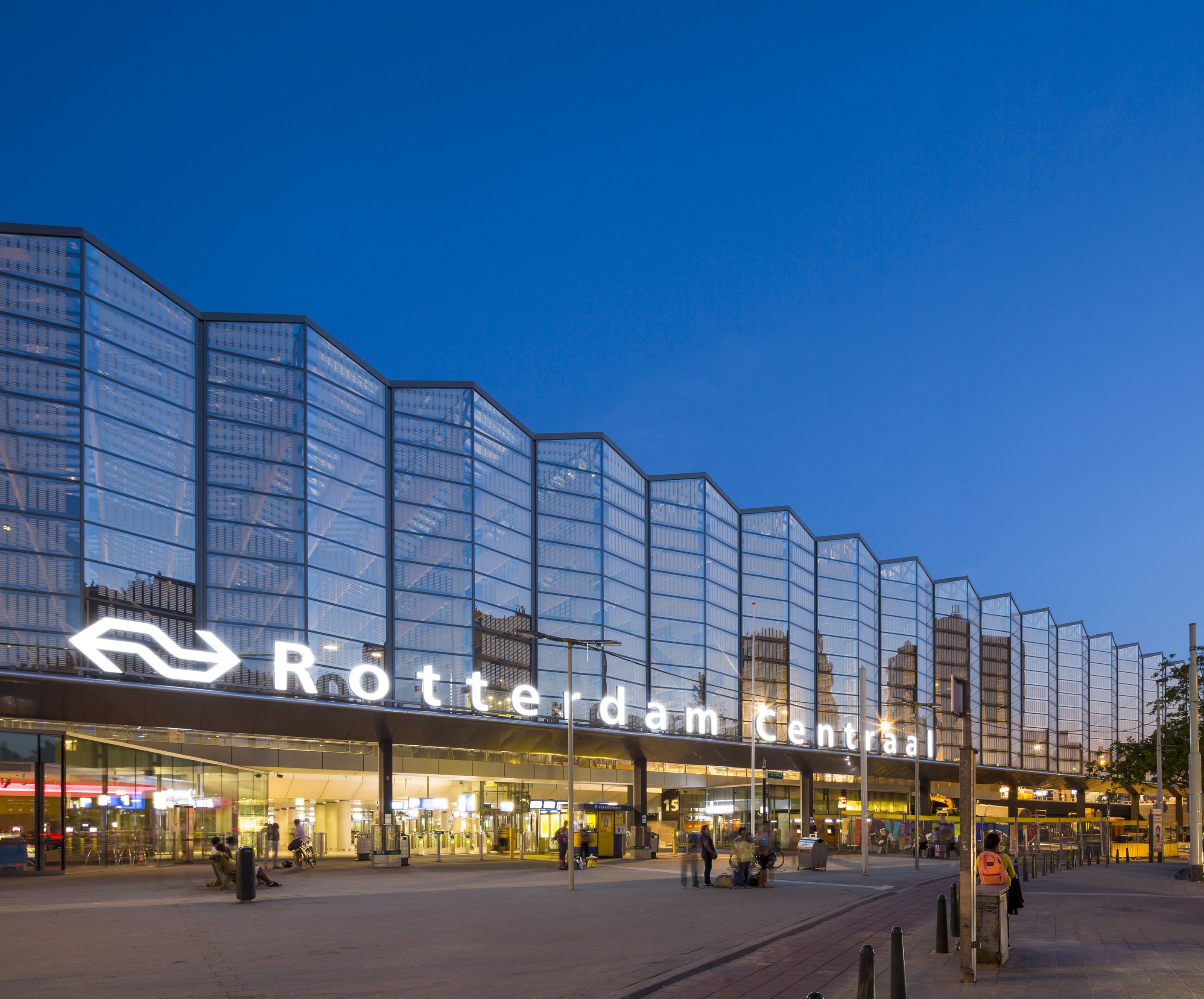 480 Rotterdam Centraal N10 a4 crop