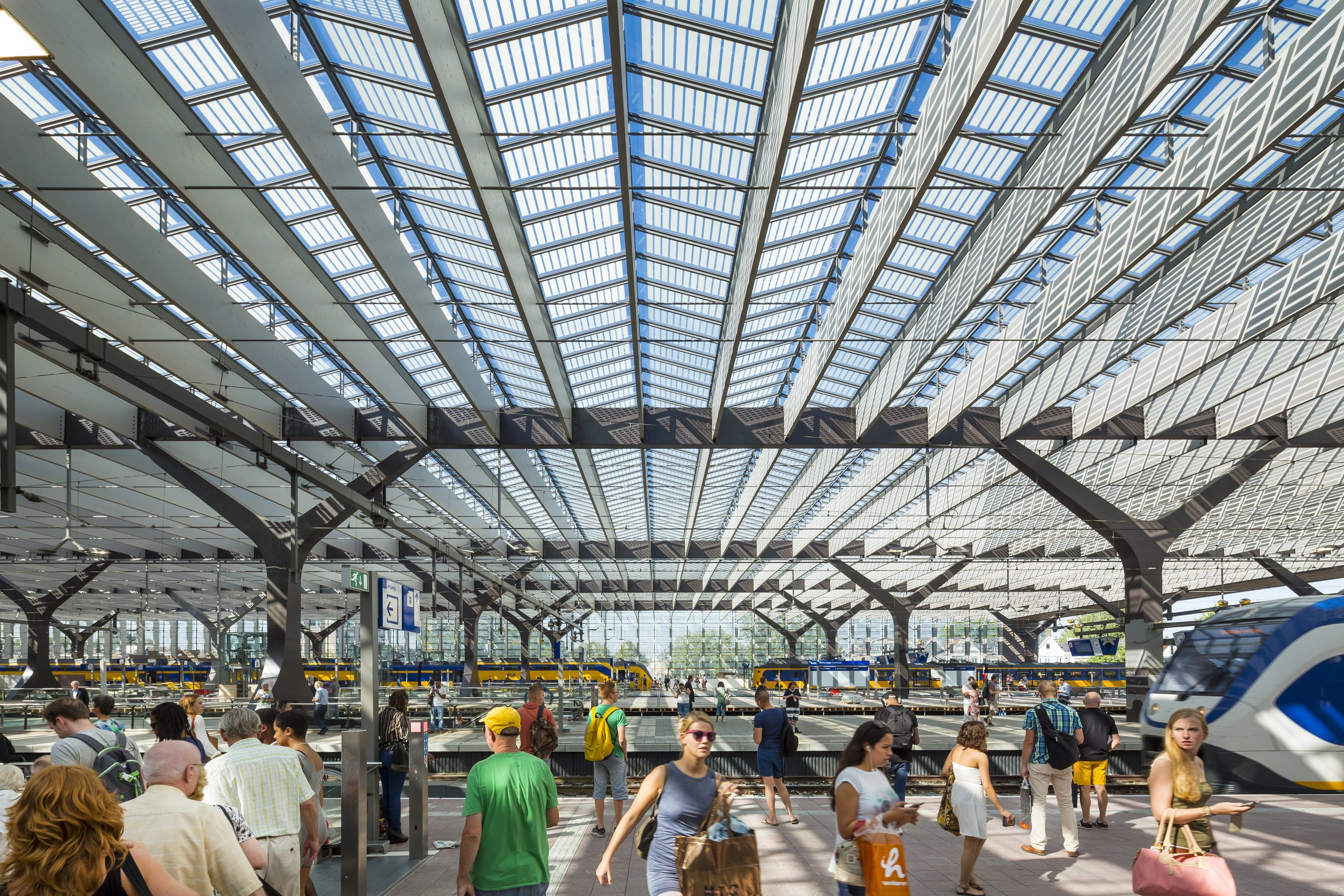 480 Rotterdam Centraal Station N68 a4