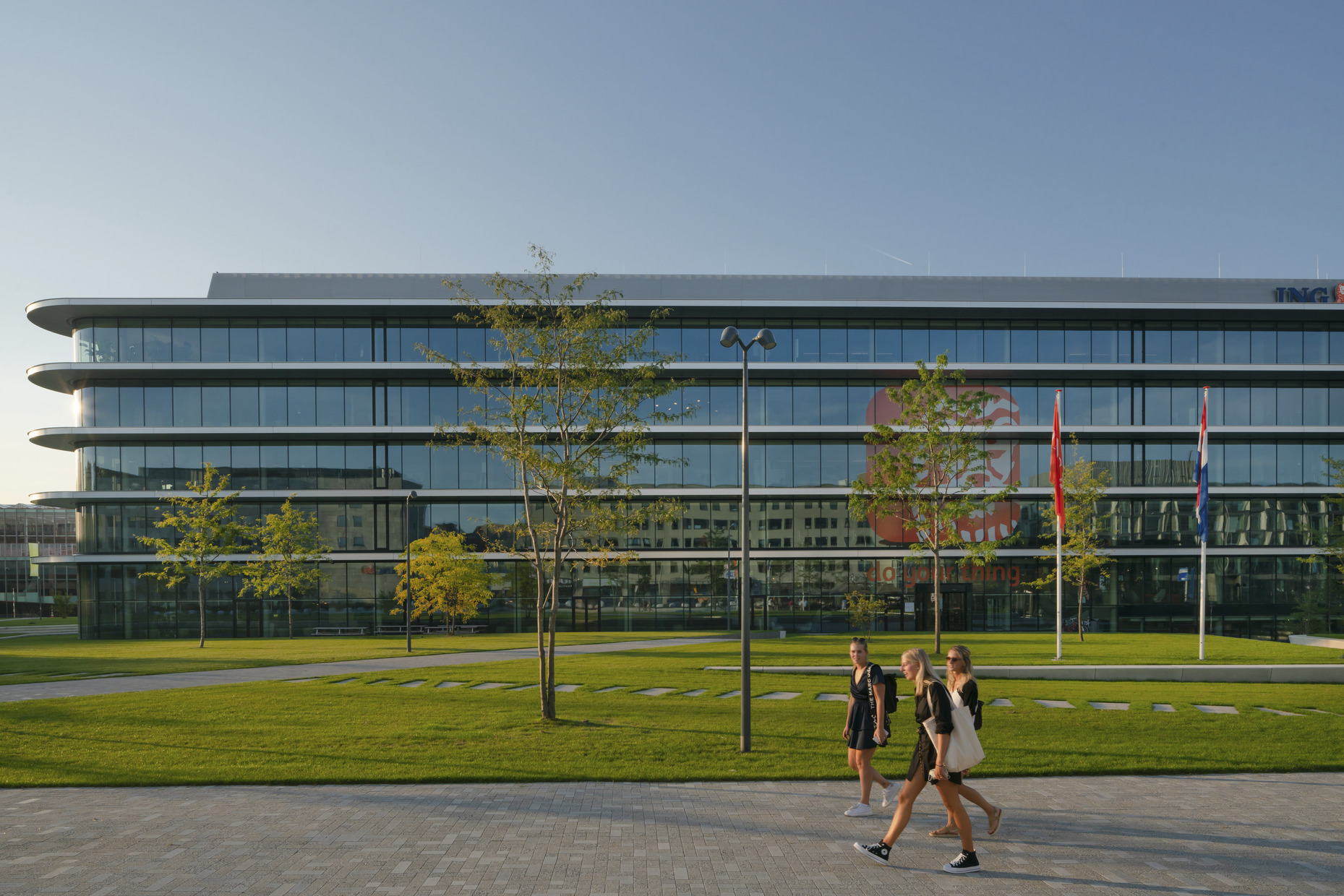 Head Office ING 4